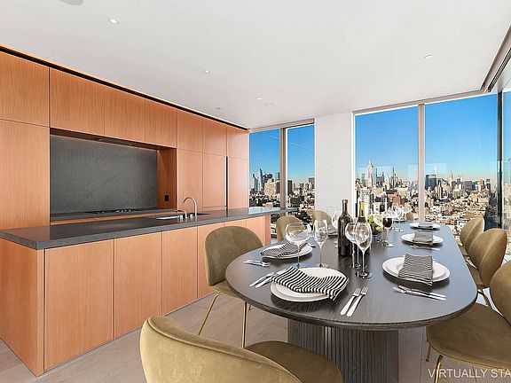 3rd image of 215 Chrystie St #28E