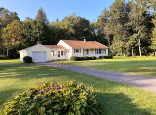 30 Nichols Dr, Greenfield, MA 01301