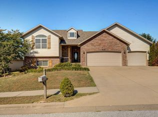 1803 N Cumberland Dr, Ozark, MO 65721