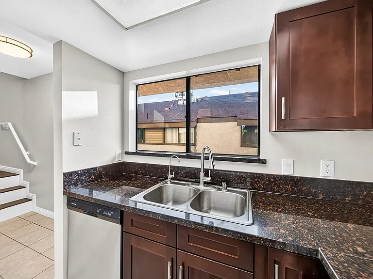 707 E Lomita Ave #4 — Photo 10