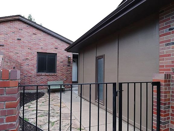 3rd image of 4301 West St #7500