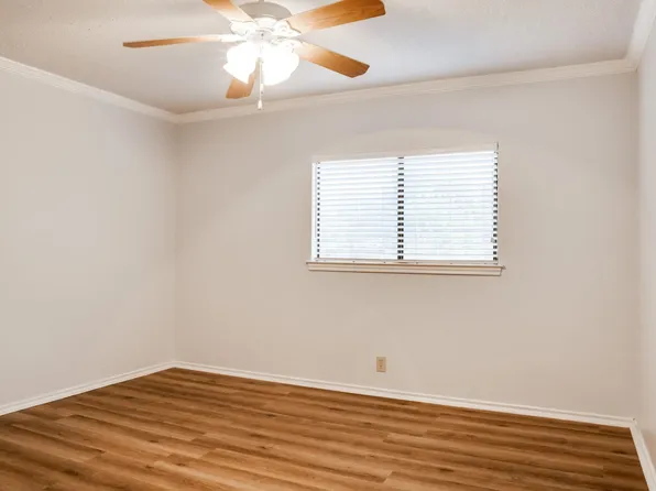 13030 Woller Crk, San Antonio, TX 78249