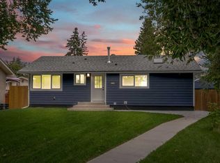 2524 NE Southwood Dr SE, Calgary, AB T2B 1S5
