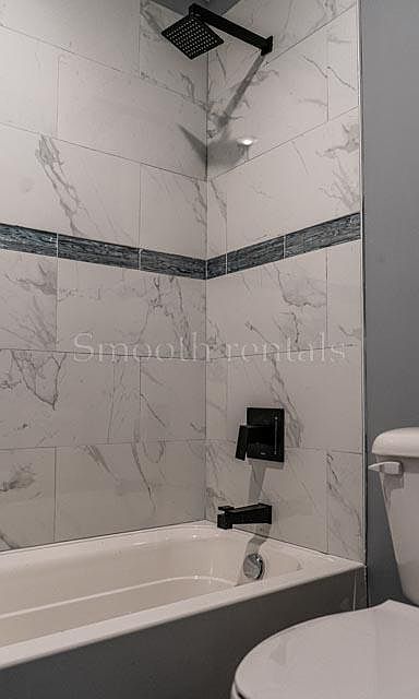 1st image of 300 Lyons Ave #1B