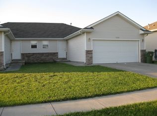 6901 N Steamboat Dr #A, Lincoln, NE 68521