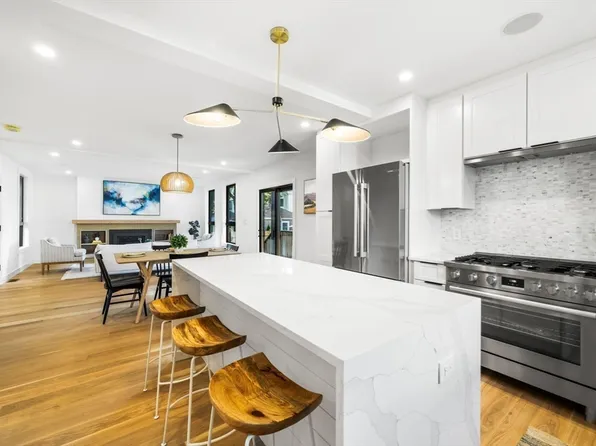 26 Foster St #26, Arlington, MA 02474