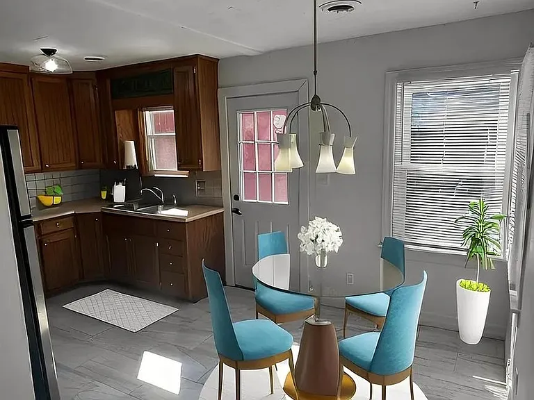 1420 S Pickwick Ave — Photo 3