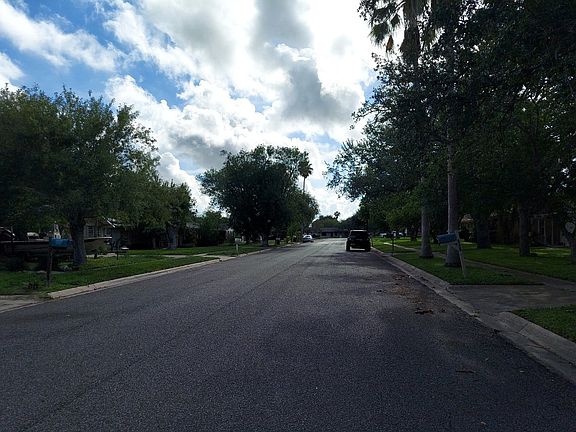 4th image of 2201 N Whitehouse Cir