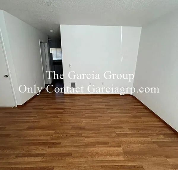 12812 E Burnside St — Photo 6