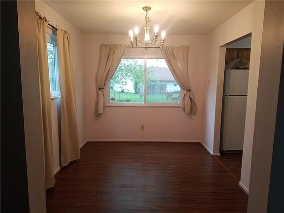 4th image of 9672 Pepperidge Dr