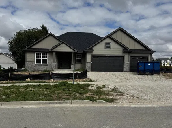 N75W24746 Lauren DRIVE, Sussex, WI 53089