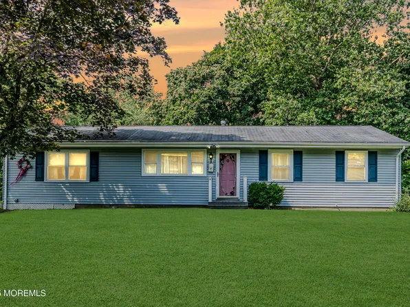 30 Dawn Cypress Lane, Jackson, NJ 08527