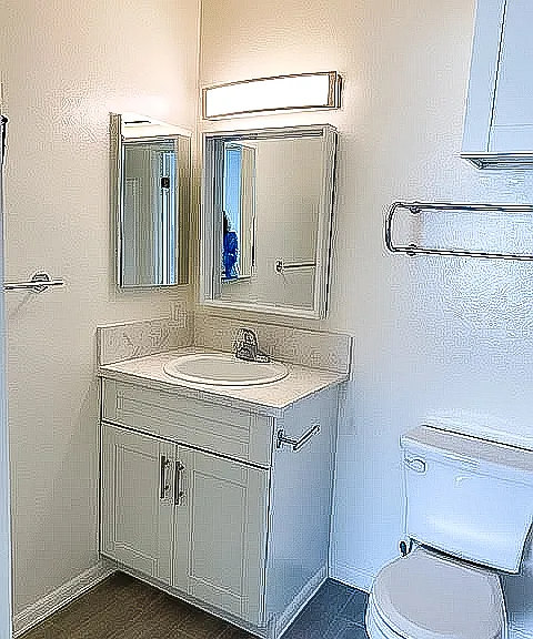 2400 Walnut Ave #8 — Photo 29