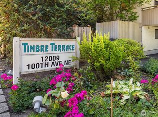 12009 100th Ave NE APT 1, Kirkland, WA 98034