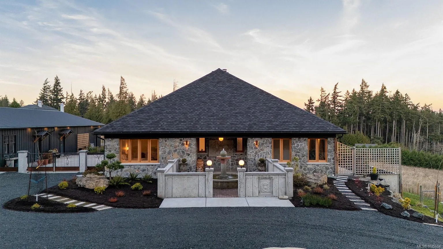 735 Arden Rd photo 1