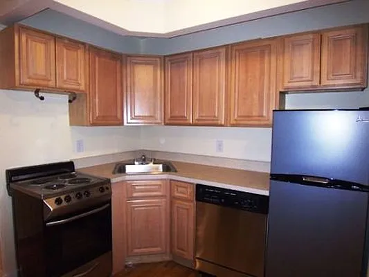 Rented by City Apt Group LLC | media 79