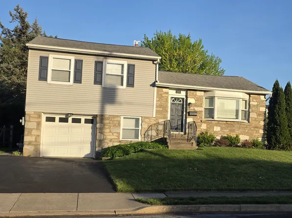 31 W End Dr, Lansdale, PA 19446