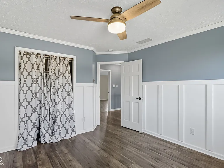 7975 Meadow Bend Cir — Photo 44