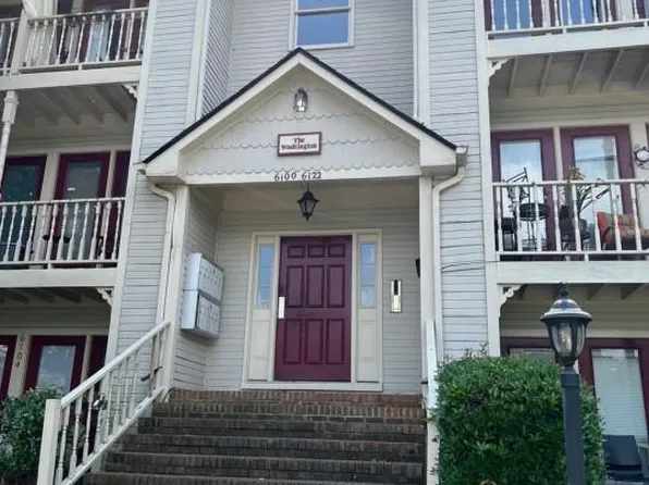 6116 Meadow Rose Ln, Charlotte, NC 28215