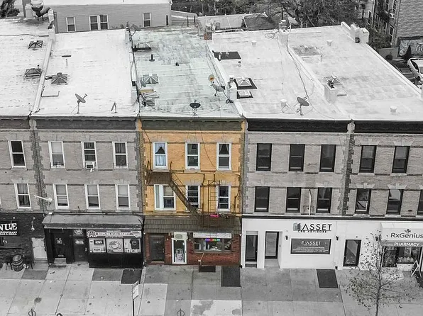 71-18 Myrtle Ave #Hse, Ridgewood, NY 11385