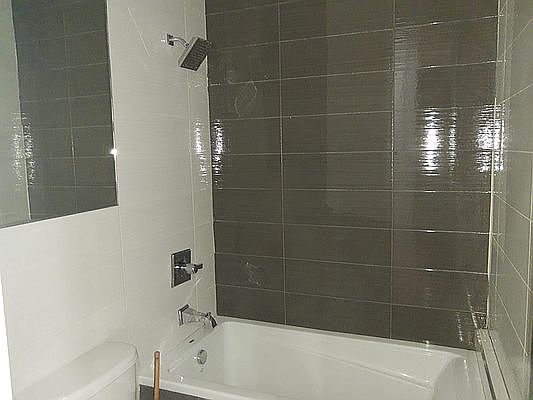2nd image of 956 Hancock St APT 2