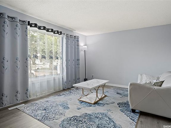 5th image of 664 Retallack STREET