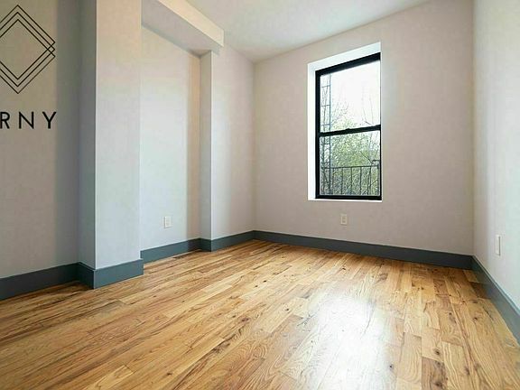 5th image of 476 Gates Ave #3K