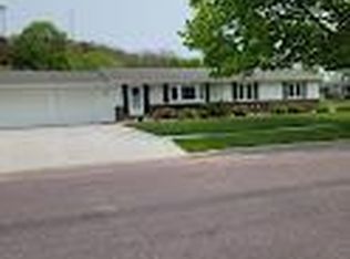 1230 Hemlock Dr, Reedsburg, WI 53959