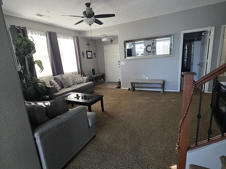 601 Menaul Blvd NE — Photo 8