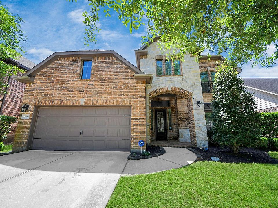 1st image of 12430 Fossil Point Ln