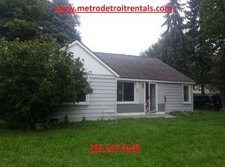 2803 Simpson Dr, Rochester Hills, MI 48309