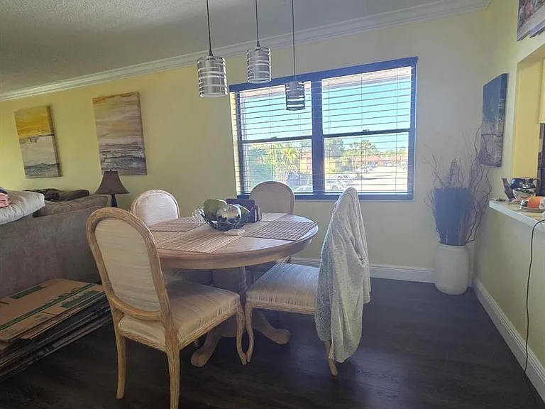 5975 Forest Hill Blvd #206 — Photo 7