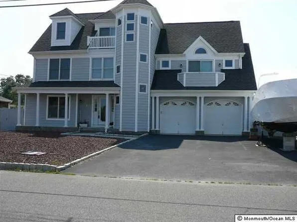 902 Meadow Lark Dr, Lanoka Harbor, NJ 08734