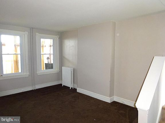 4th image of 304 S Franklin St