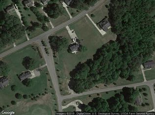 907 Loop Rd, Clayton, NC 27527