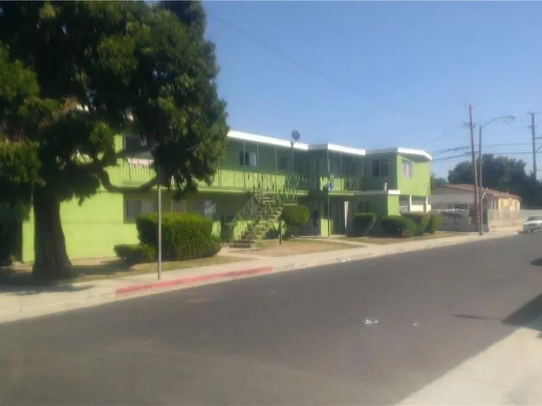 400 E Hullett St #5 — Photo 5