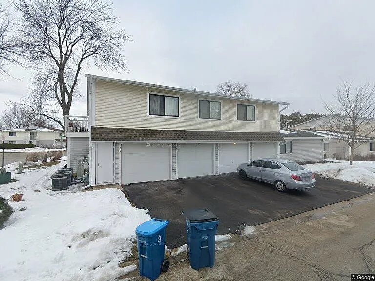 708 Whitesail Dr
