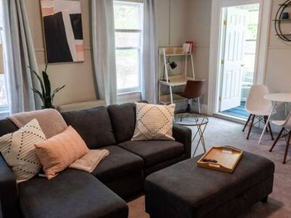 18 Brook St #8