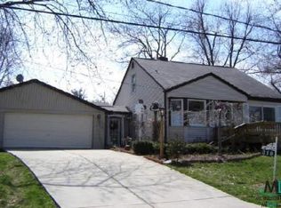 219 Chicago St, Lake Orion, MI