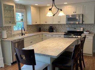 2133 Vermont Pl, Sturgeon Bay, WI 54235