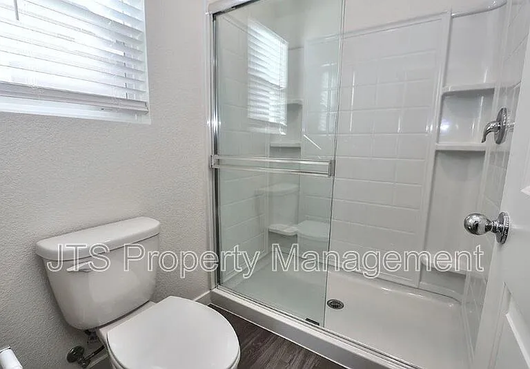 2097 Shady Tree Cir — Photo 33