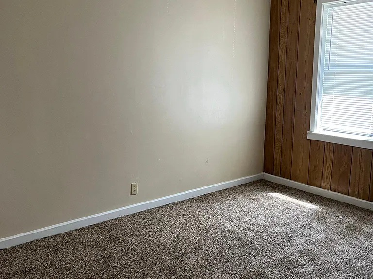 320 Fraser Cir #2 — Photo 11