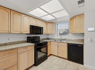 3823 S Maryland Pkwy Unit P1, Las Vegas, NV 89119