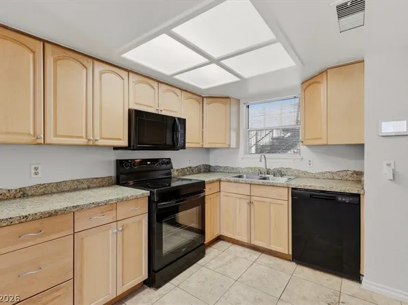 3823 S Maryland Pkwy Unit P1, Las Vegas, NV 89119