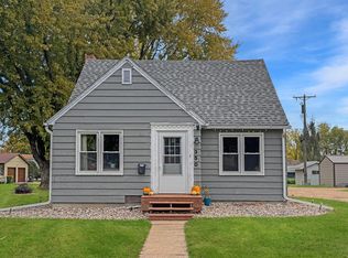 350 1st St E, Tracy, MN 56175