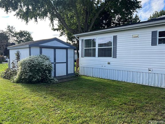 2nd image of 3651 Juniper St