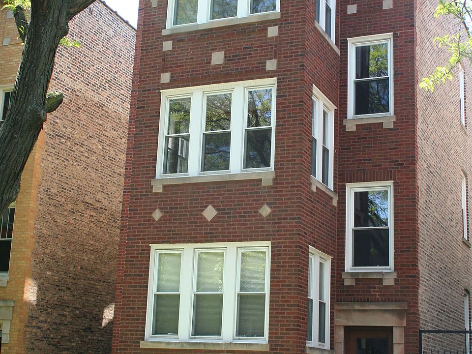 1st image of 4850 N Rockwell St #1