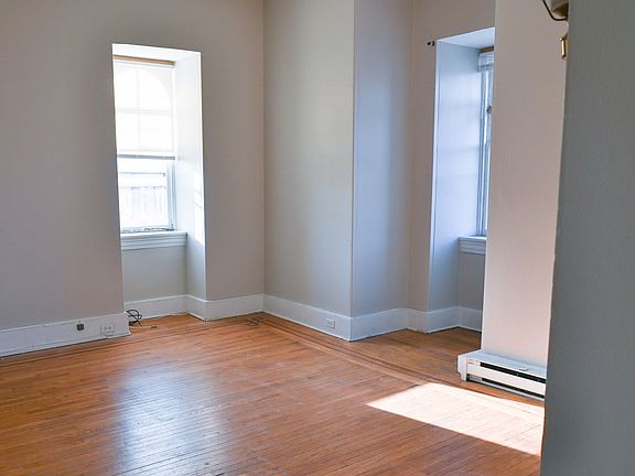 5th image of 901-903 N 2nd St #3