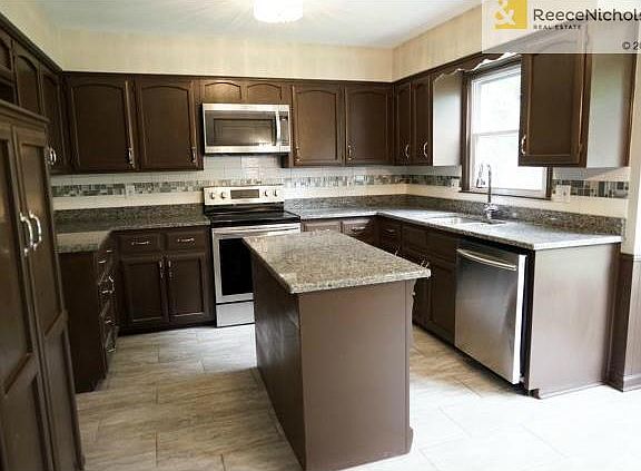 2nd image of 3509 NE Logwood Ct