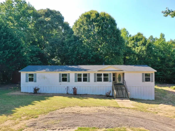 155 Shanel Dr, Woodruff, SC 29388